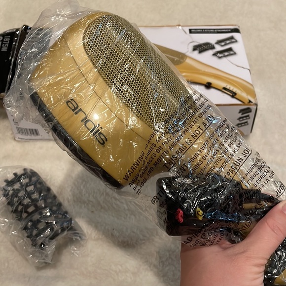 Andis Hair Dryer Ceramic Ionic Styler - Open Box Condition - 2 attachments lost - Picture 2 of 7